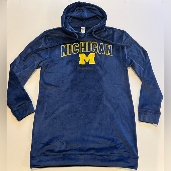 Michigan Women's Navy Blue Fleece Hoodie - Picture 4 of 14